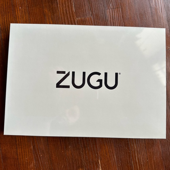 ZUGU Stealth Muse Case for iPad 10.2 (7th, 8th, 9th Gen) Black. Unopened in Box. - Picture 7 of 9
